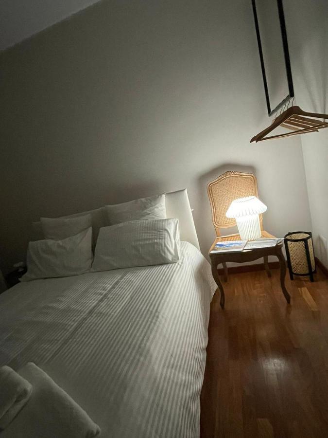 The Room Syracuse Exterior photo